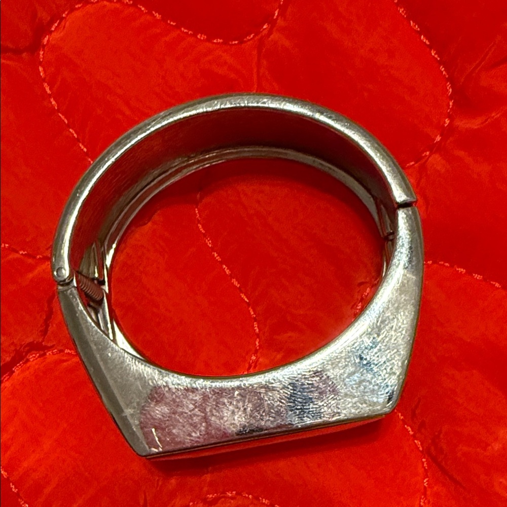 Sleek Silver Rectangular Cuff Bracelet - image 6